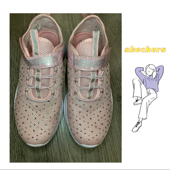 COPY - Skechers Gems Pink Sneaker | kid size 3,5 - Picture 1 of 5